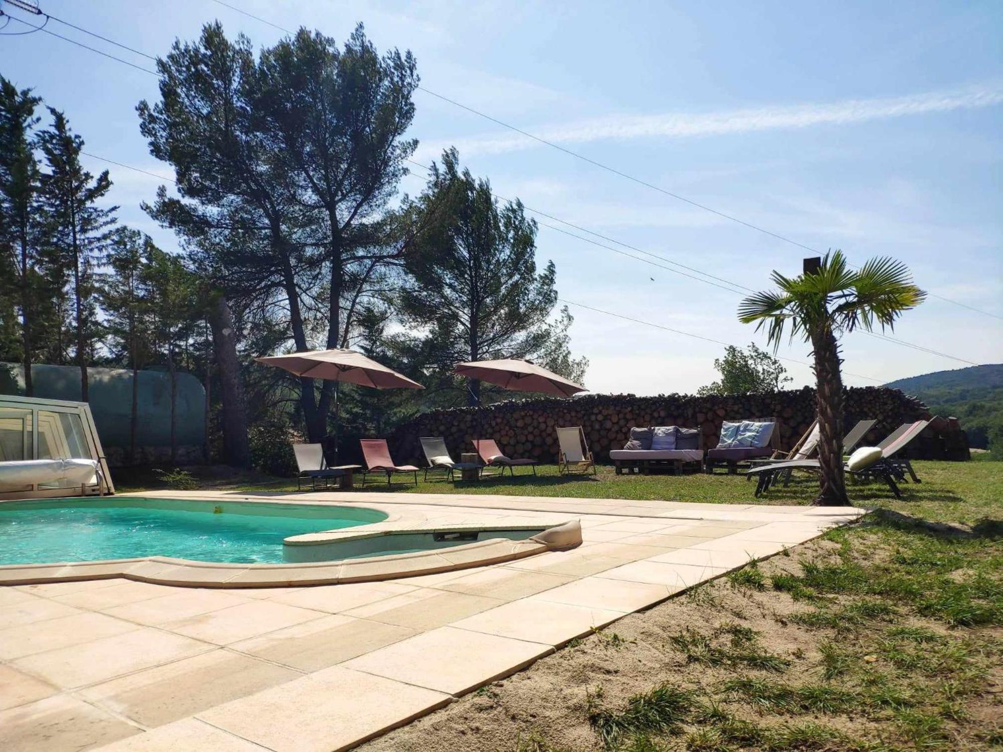 La Tourelle Suite Cosy Entre Vignoble Aixois Et Luberon Le Puy-Sainte-Réparade Exterior foto
